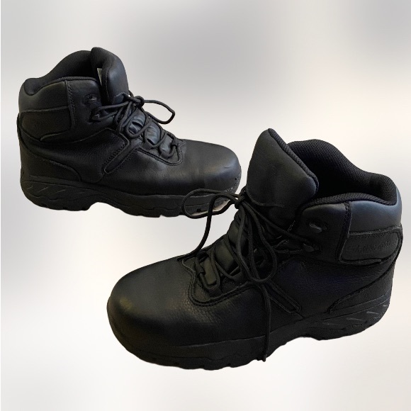 srmax slip resistant shoes